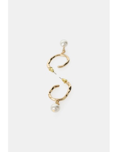 Boucles d’oreilles créoles martelées avec pendentif en perle Dixie