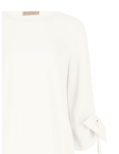 Ruime blouse van soepelvallende stof met maxi-strikken op de mouwen Rinascimento