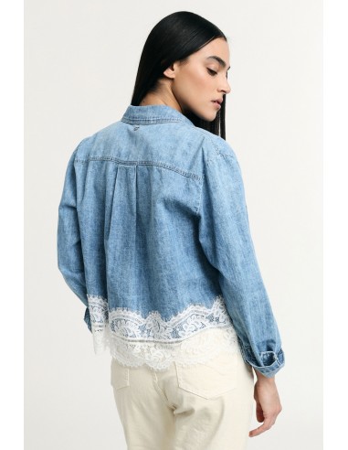 Chemise à col classique et bordures en dentelle Please