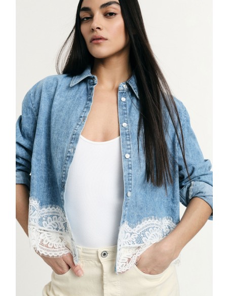 Chemise à col classique et bordures en dentelle Please