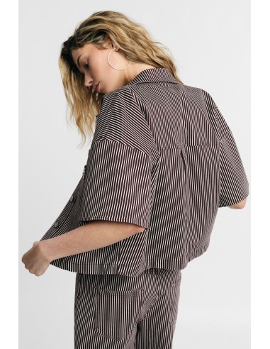 Chemise courte à rayures avec boutons et appliques ornées de bijoux Please