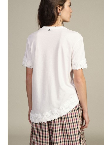 Dixie T-shirt met korte mouwen, asymmetrische zoom en kant