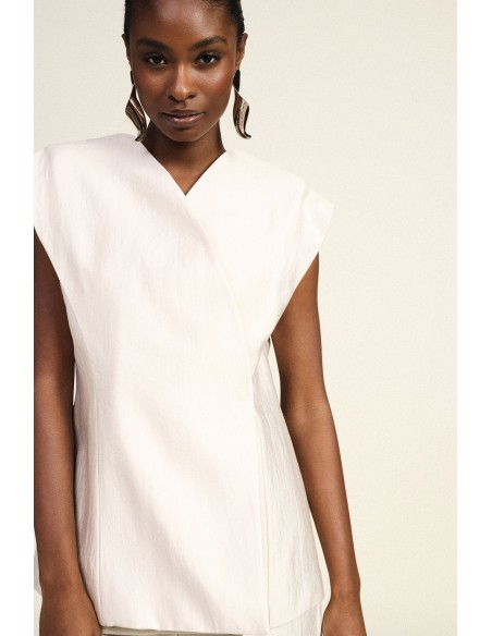 Gilet tailleur avec épaules structurées et fermeture croisée Dixie
