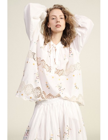 Dixie Ruimvallende blouse met bloemenborduursel en kanten inzetstukken