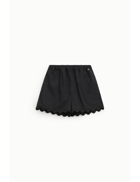 Shorts féminins à ourlet ondulé Dixie