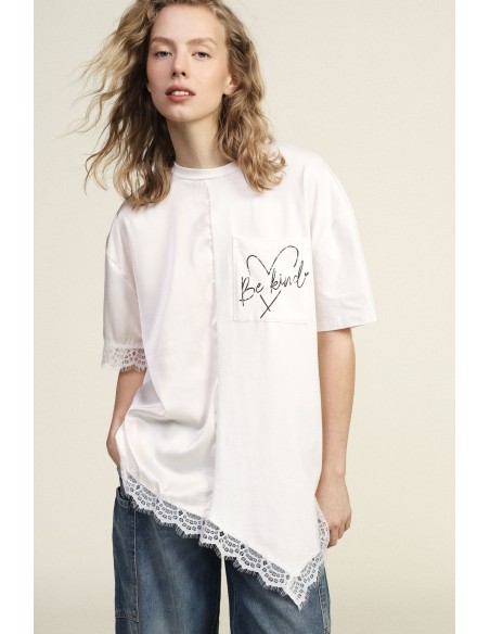 T-shirt à manches courtes avec inscription et bordure en dentelle Dixie