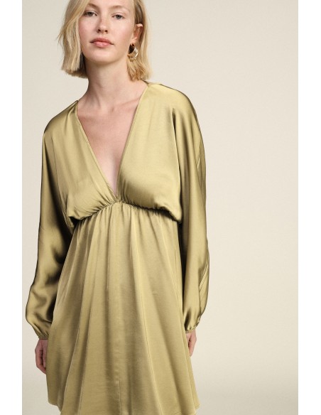 Robe courte à manches longues et décolleté plongeant Dixie
