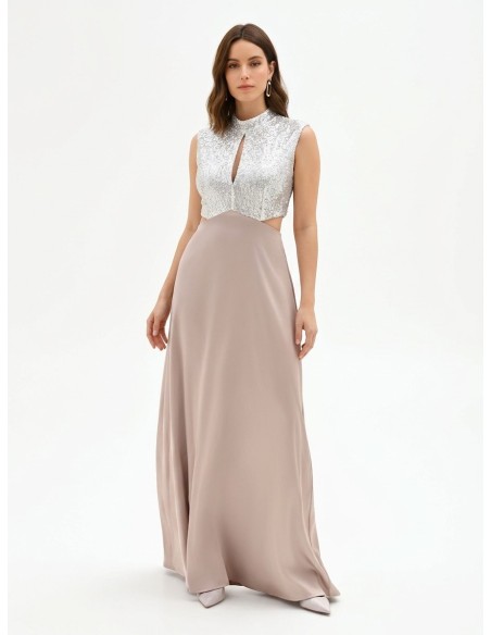 Robe longue évasée en satin avec corsage recouvert de paillettes Rinascimento