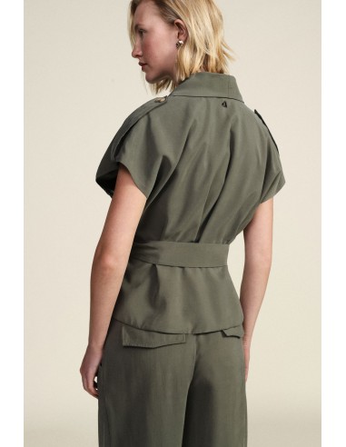 Veste sans manches avec ceinture et épaules structurées Dixie