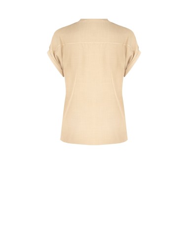 Ruimvallende, soepelvallende viscose blouse met korte mouwen en V-hals van Rinascimento