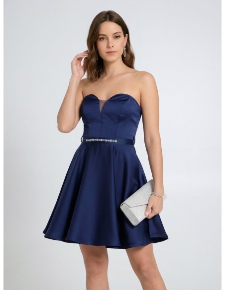 Robe courte en satin avec ceinture assortie et strass Rinascimento