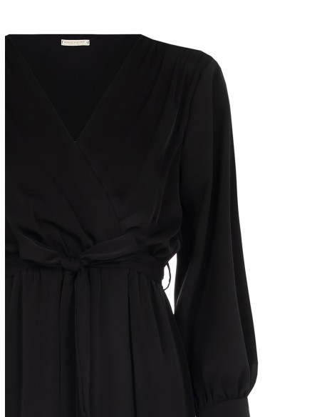 Robe midi en satin à col croisé avec ceinture et bretelles coordonnées Rinascimento