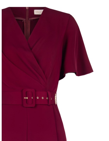 Costume une pièce fluide avec ceinture rigide coordonnée et encolure croisée Rinascimento