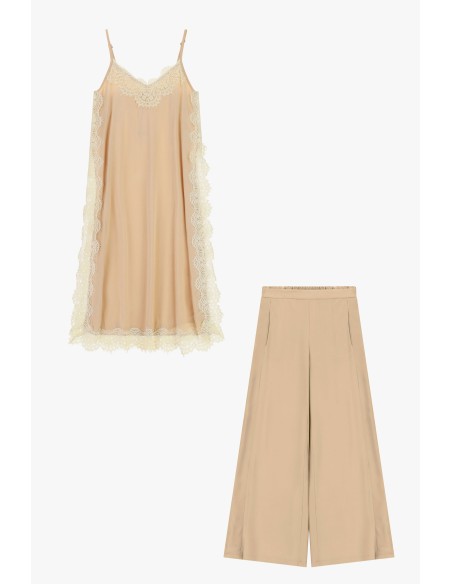 Ensemble avec pantalon large et top en dentelle Dixie