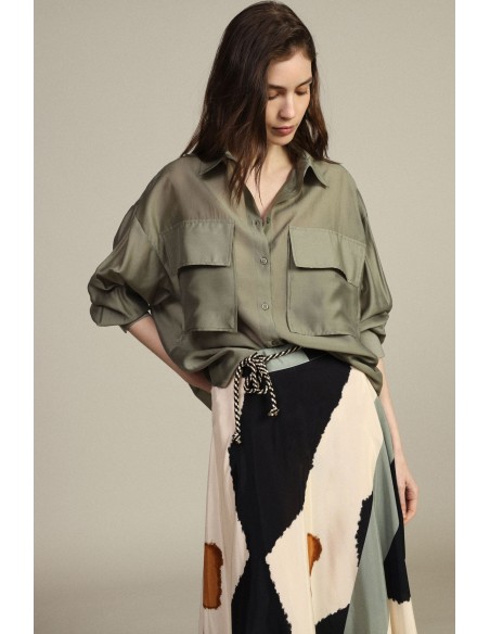 Chemisier transparent oversize avec poches plaquées sur le devant Dixie