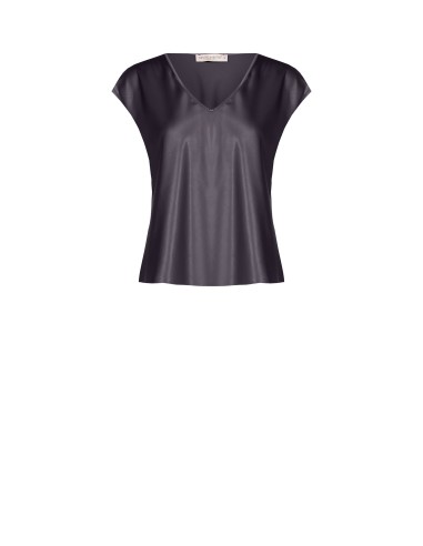 Getailleerde soepele satijnen blouse met V-hals Rinascimento