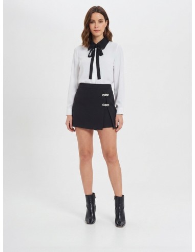 Jupe-short en tissu bistretch avec petits nœuds en strass Rinascimento