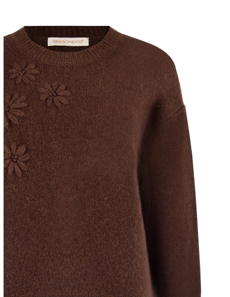 Pull large avec fleurs gaufrées Rinascimento