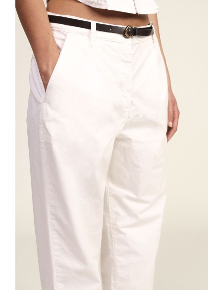 Pantalon Chino-Fit avec ceinture étroite et revers Dixie