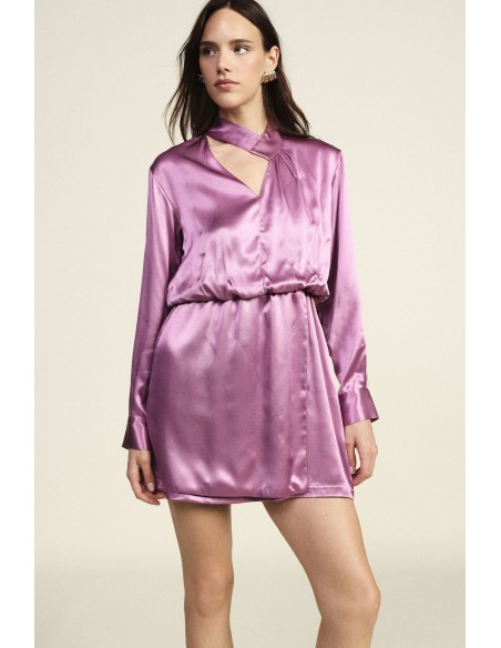 Robe courte à décolleté cache-cœur et manches longues Dixie
