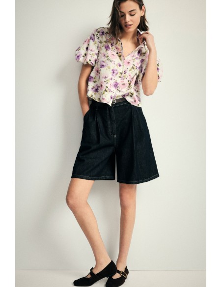 Denim knielange shorts met riem, alstublieft
