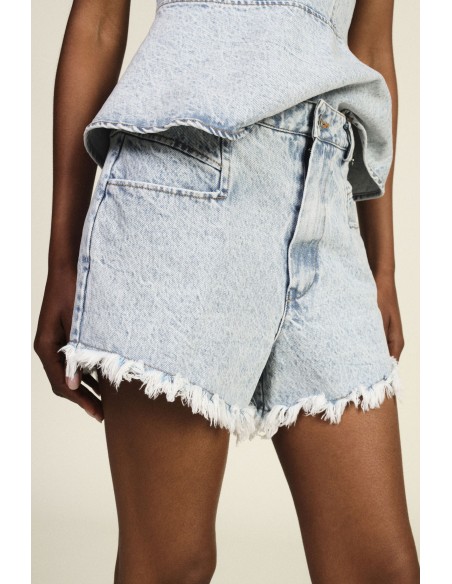 Shorts taille haute à ourlet effiloché Dixie