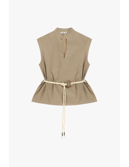 Mouwloze blouse met strikceintuur alstublieft
