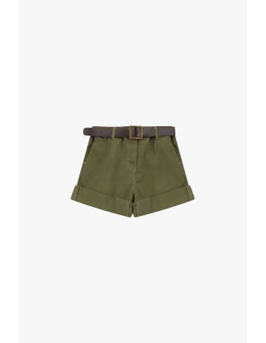 Shorts à coupe régulière avec ceinture et revers s'il vous plaît