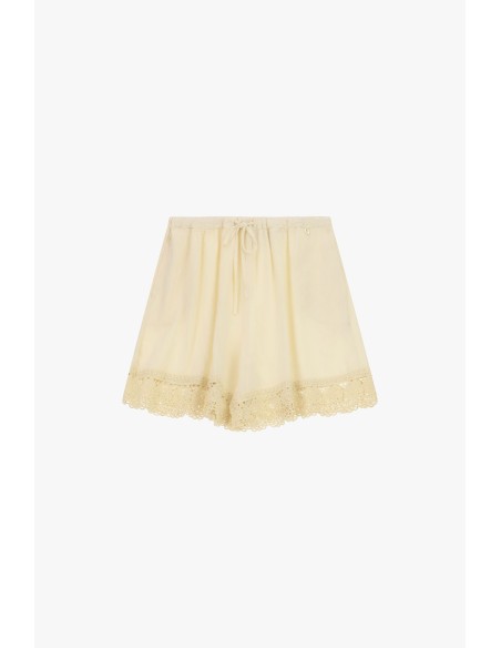 Short regular fit avec bordure en dentelle de Sangallo Dixie