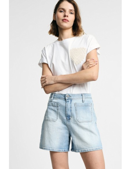 Short avec poches à l'avant, s'il vous plaît
