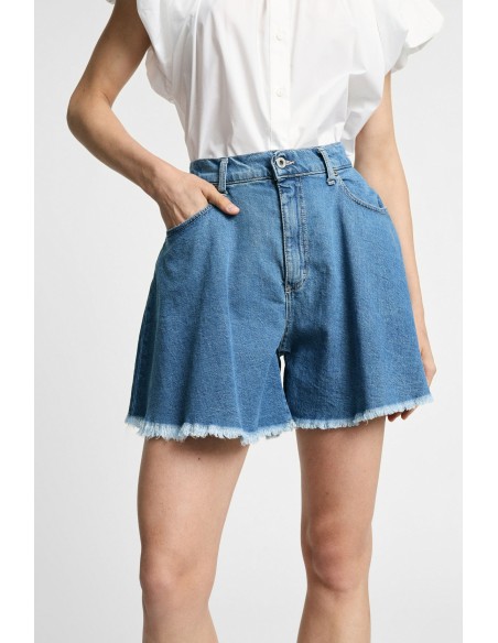 Svasati shorts met rokeffect en gerafelde zoom aub