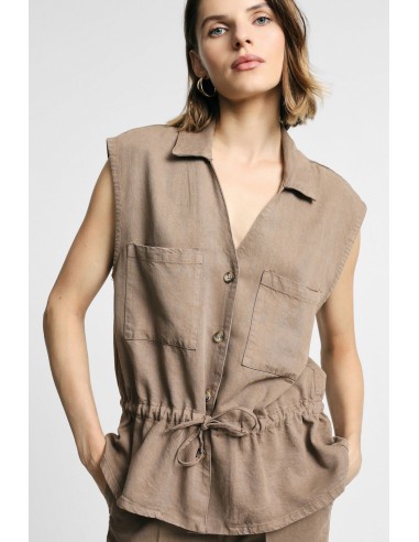 Gilet met opgestikte zakken en een taillekoord Please