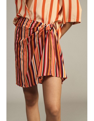 Korte wikkelrok met streeppatroon van Dixie