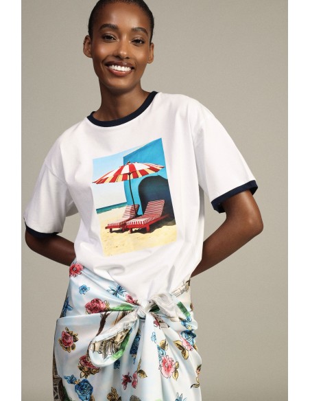 T-shirt à col rond avec imprimé photo et bordures contrastantes Dixie