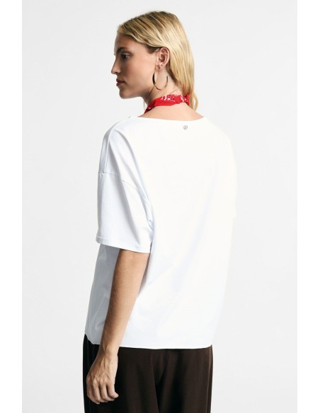 T-shirt à manches courtes avec foulard décoratif Please
