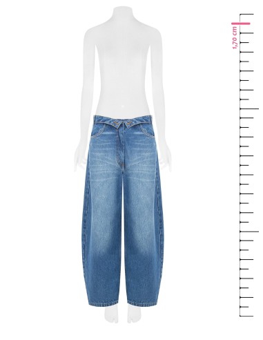 Ballonjeans met een versleten effect en omgeslagen tailleband
