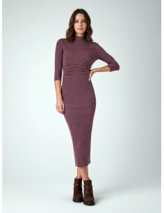 Robe fourreau en tissu gaufré côtelé, froncée sur les hanches, Rinascimento
