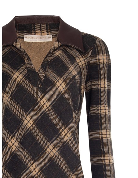 Polo cintrée en tissu jacquard à carreaux avec col en similicuir Rinascimento
