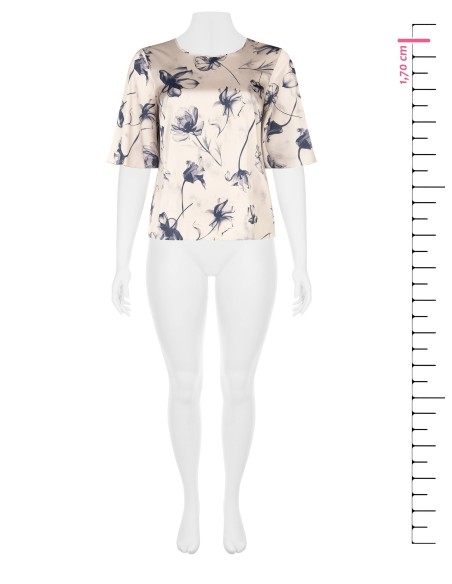 Curvy-blouse van satijn met grote vervaagde bloemen en korte mouwtjes – Rinascimento Curvy