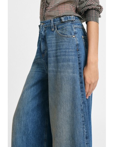 Jean large à jambes évasées avec bas ample, s’il vous plaît
