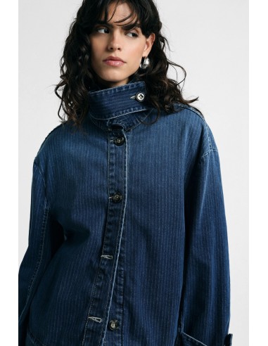 Veste courte en denim avec col montant et boutons S’il vous plaît
