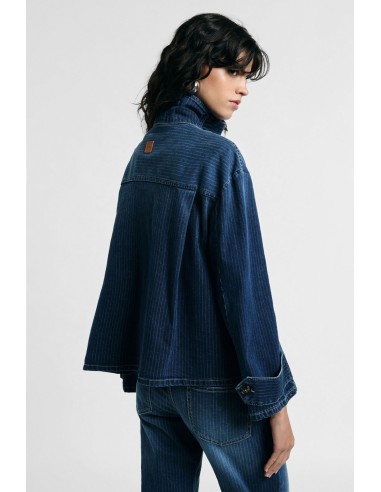Veste courte en denim avec col montant et boutons S’il vous plaît