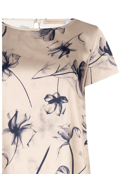 Ruime, soepelvallende satijnen blouse met grote bloemenprint van Rinascimento
