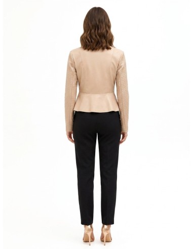 Veste péplum en similicuir avec motif à carreaux tressés et épaulettes Rinascimento