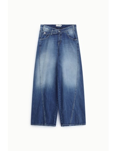 Jean à jambes larges avec ceinture diagonale, s’il vous plaît