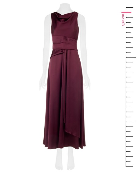 Robe longue en satin avec effet bande à la taille et long volant sur le devant Rinascimento