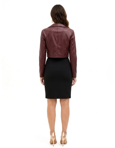 Veste courte en similicuir avec motif à carreaux tressés et bretelles Rinascimento