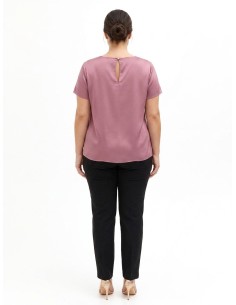 Blouse fluide curvy en satin avec double découpe en forme de goutte Rinascimento Curvy 2