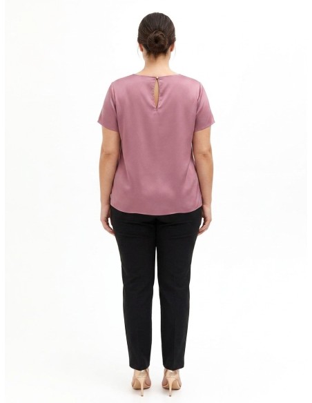 Curvy-blouse van soepel satijn met dubbele druppelvormige uitsparing – Rinascimento Curvy