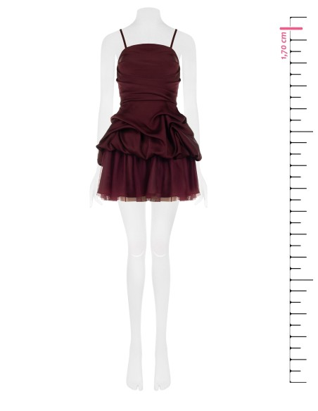 Robe courte bouffante à volants en satin avec bas en tulle Rinascimento